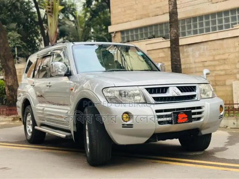 Mitsubishi Pajero v73 2002