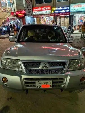 Mitsubishi Pajero v73 2002