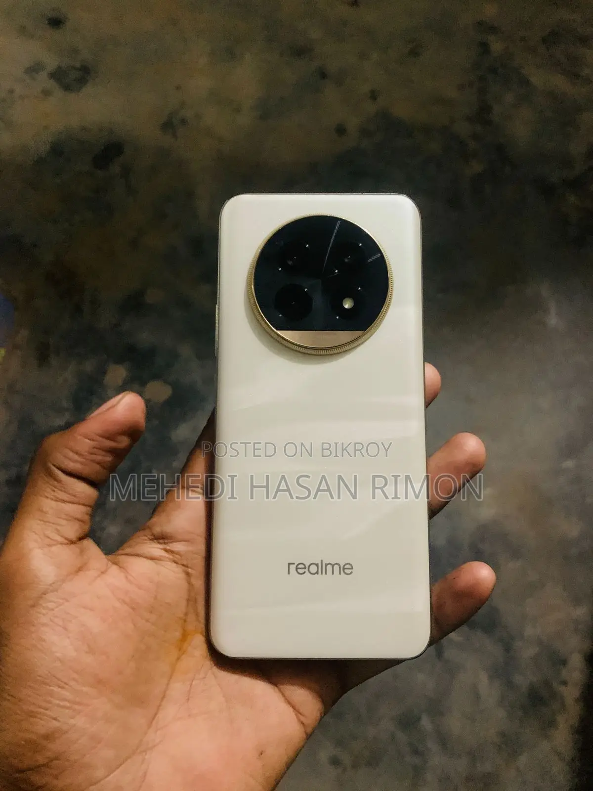 Realme 1 8/256 (Used)
