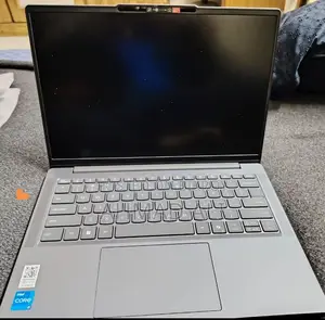 Brand New: Lenovo IdeaPad Slim 3 14IRH10 83K0000ECD