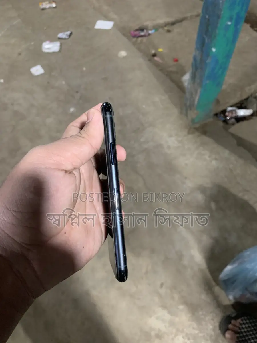 অ্যাপল আইফোন ১১ প্রো ফ্রেশ (ব্যবহৃত)