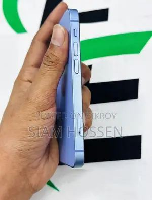 Apple iPhone 12 (Used)