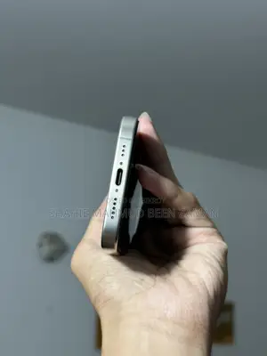 Apple iPhone 15 Pro 128GB With full box (Used)