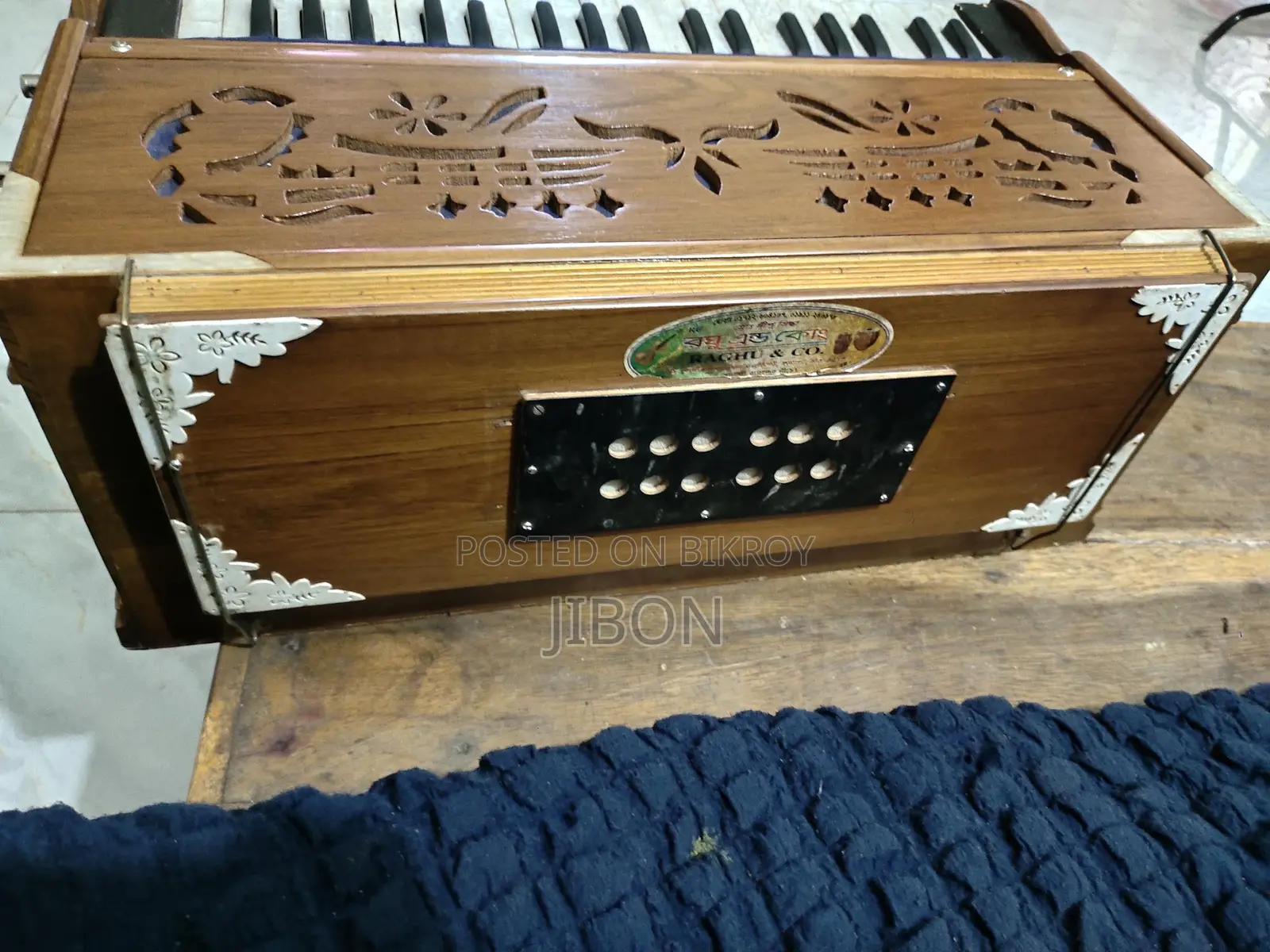 Teak Wood Harmonium