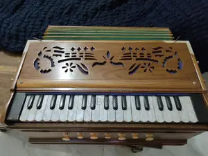 Teak Wood Harmonium