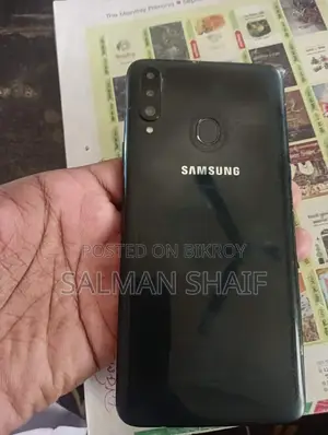 Samsung Galaxy A20 . (Used)