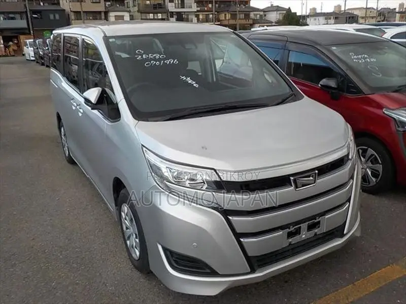 Toyota Noah X LED 2021