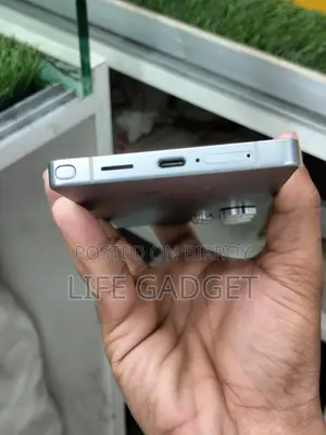 Samsung Galaxy S25 Ultra . (Used)