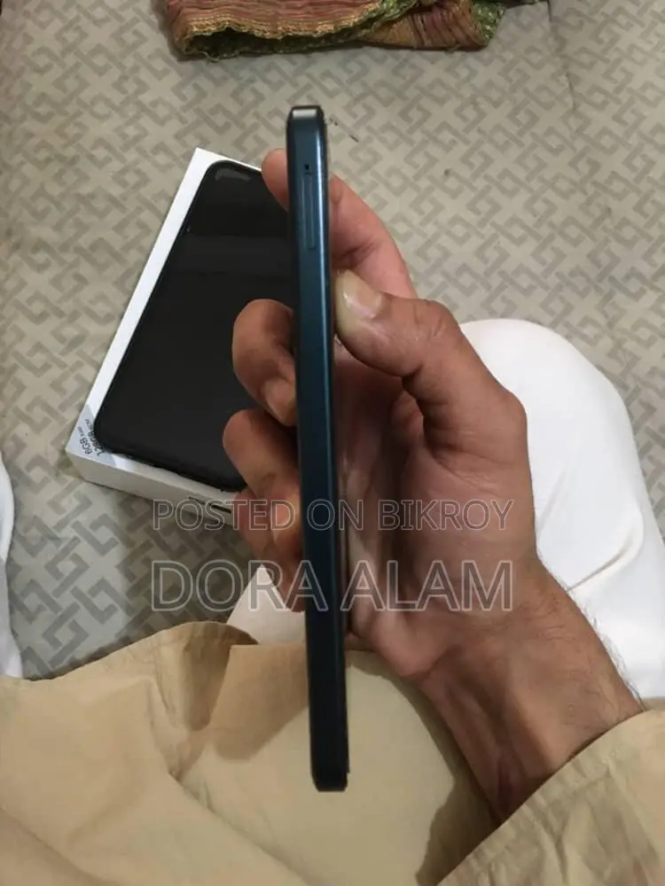 Vivo y21d 6/128 (Used)