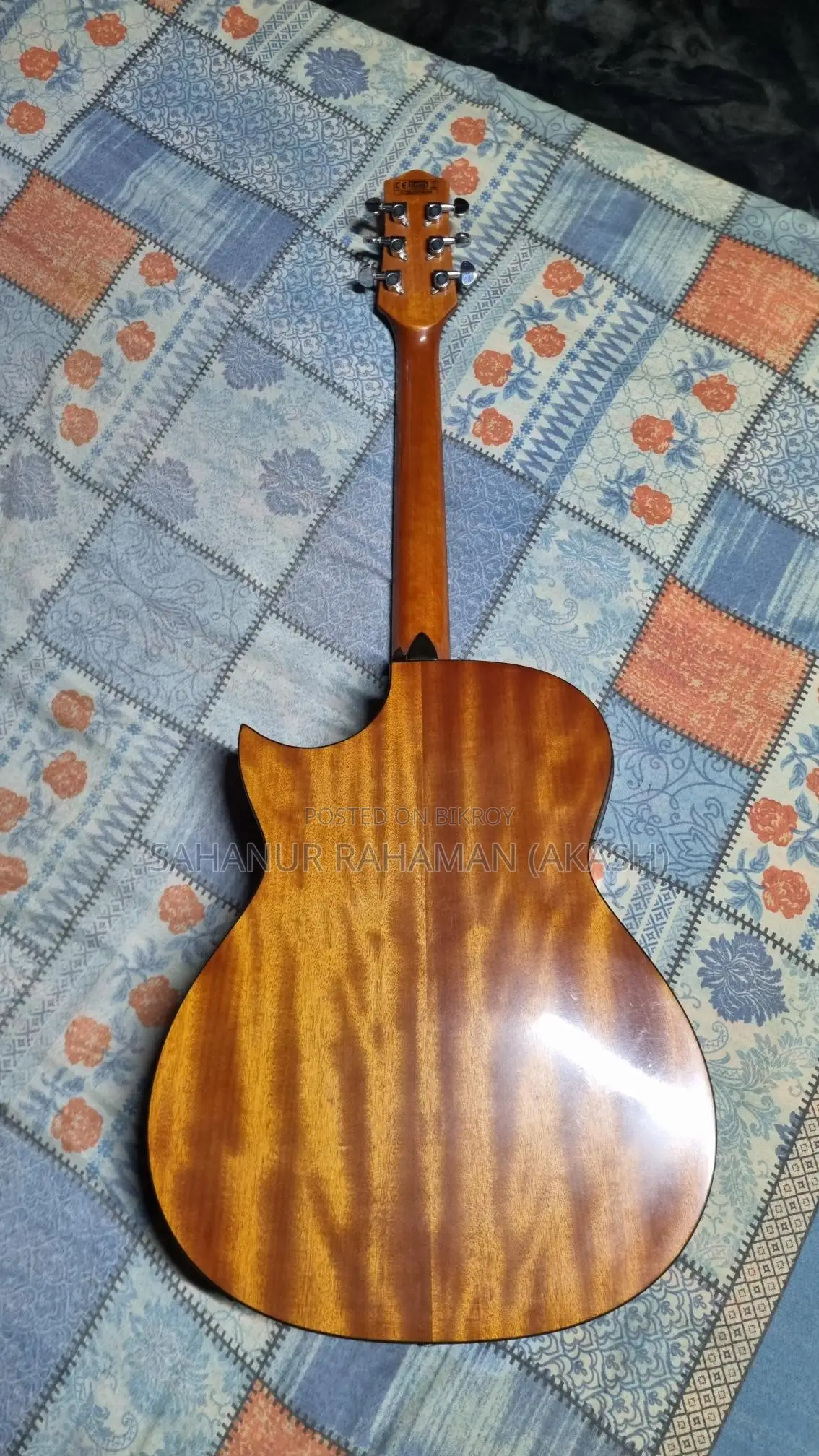 Chard Ea33 Professional Guitar