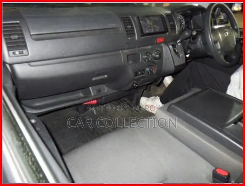 Toyota Hiace GL অ্যাম্বুলেন্স ২০২১