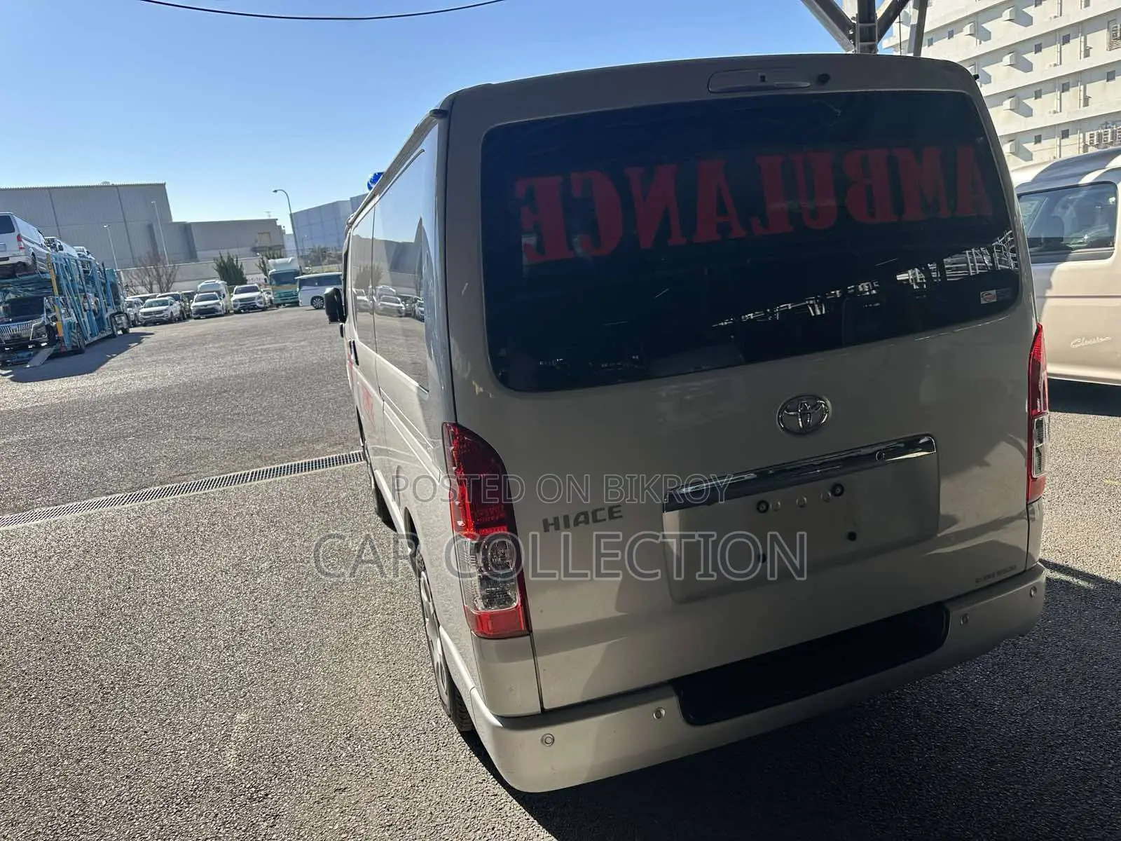 Toyota Hiace GL অ্যাম্বুলেন্স ২০২১