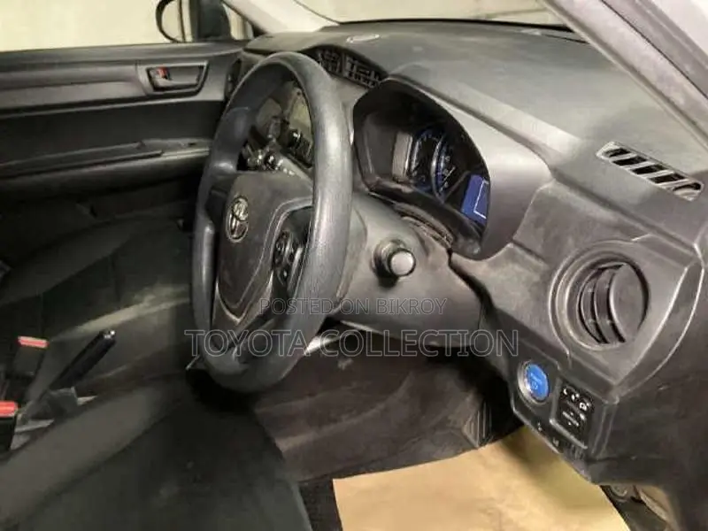 Toyota Fielder EX HYBRID PUSH START 2020