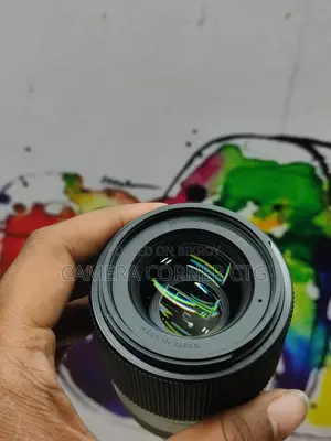 Sigma 30mm 1:1.4 DC DN Lens