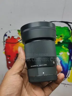 Sigma 30mm 1:1.4 DC DN Lens