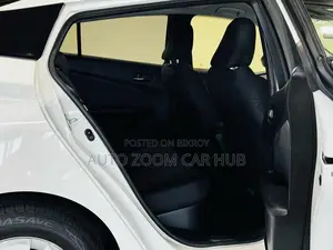 Toyota Prius S Touring 2018
