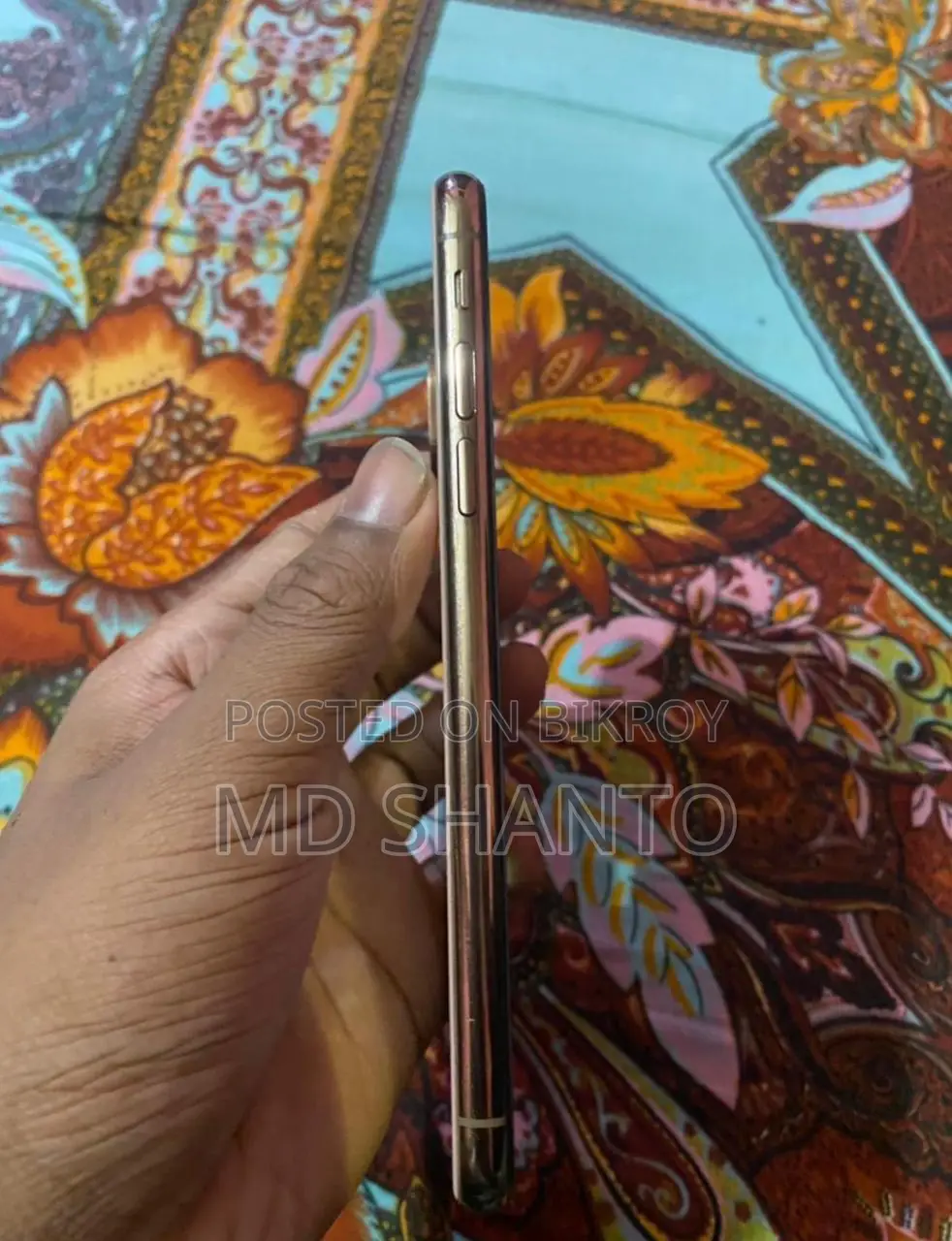 Apple iPhone XS (Used)