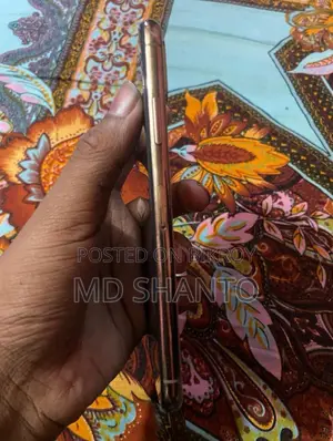Apple iPhone XS (Used)