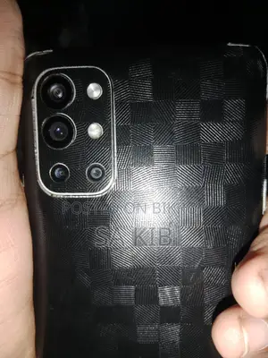 OnePlus 9R (Used)