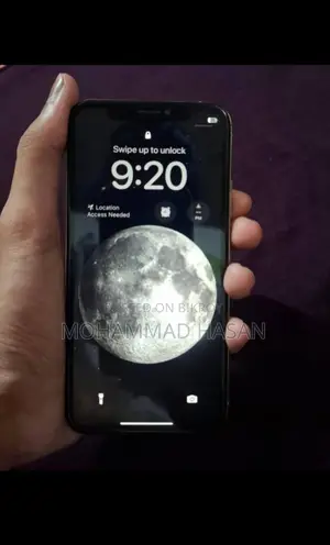 Apple iPhone X (Used)