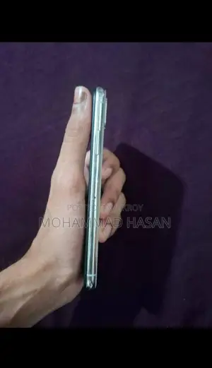Apple iPhone X (Used)