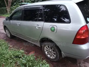 Toyota Fielder silver 2004