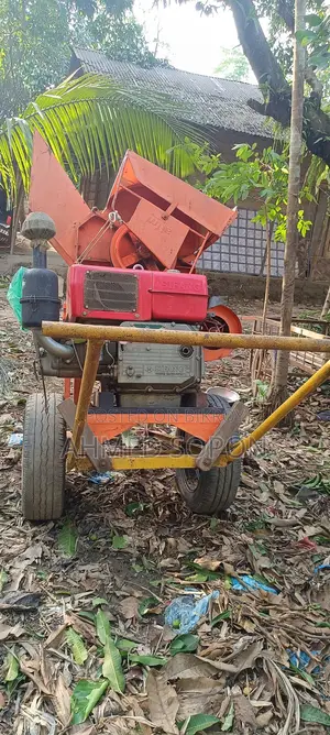 ধান মারাই মেশিন