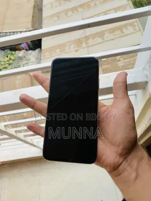 Apple iPhone 11 Pro Max (ব্যবহৃত)