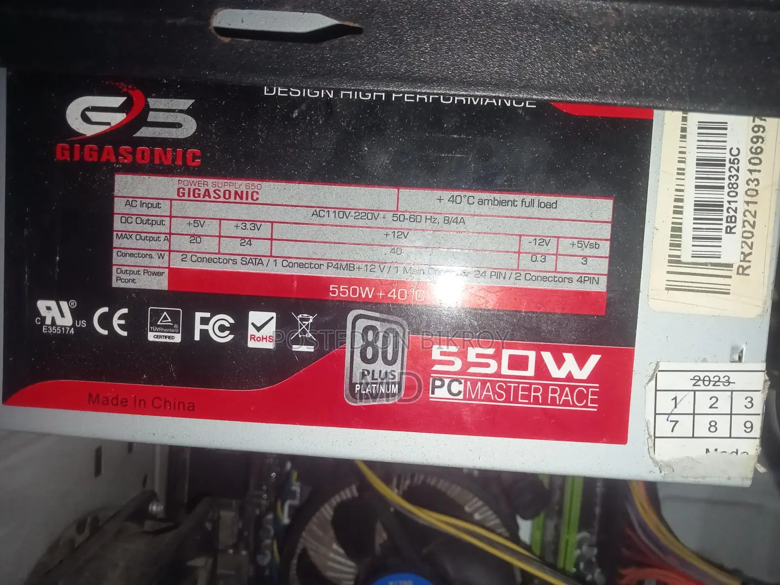 CPU Core i3 4th Generation, 8GB RAM