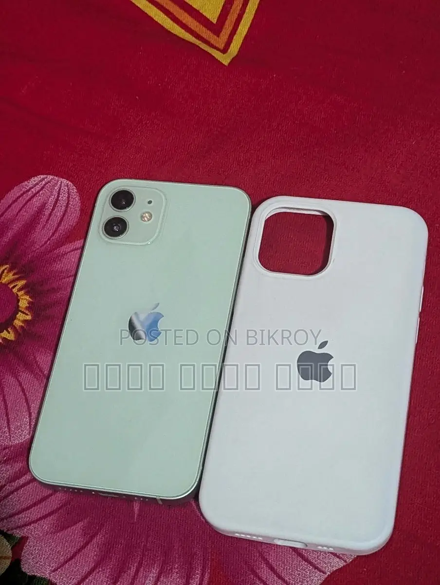Apple iPhone 12 (Used)