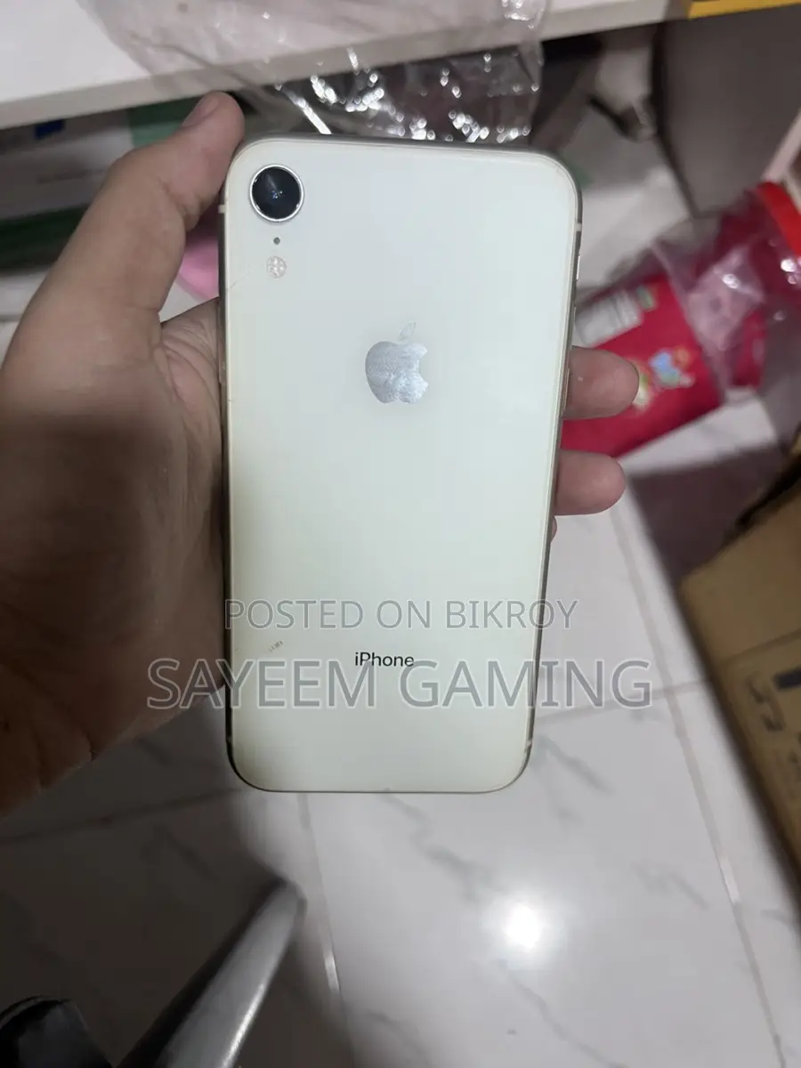 Apple iPhone XR (Used)
