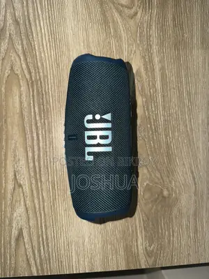 JBL Charge 5