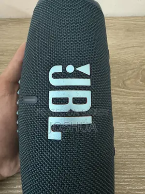 JBL Charge 5
