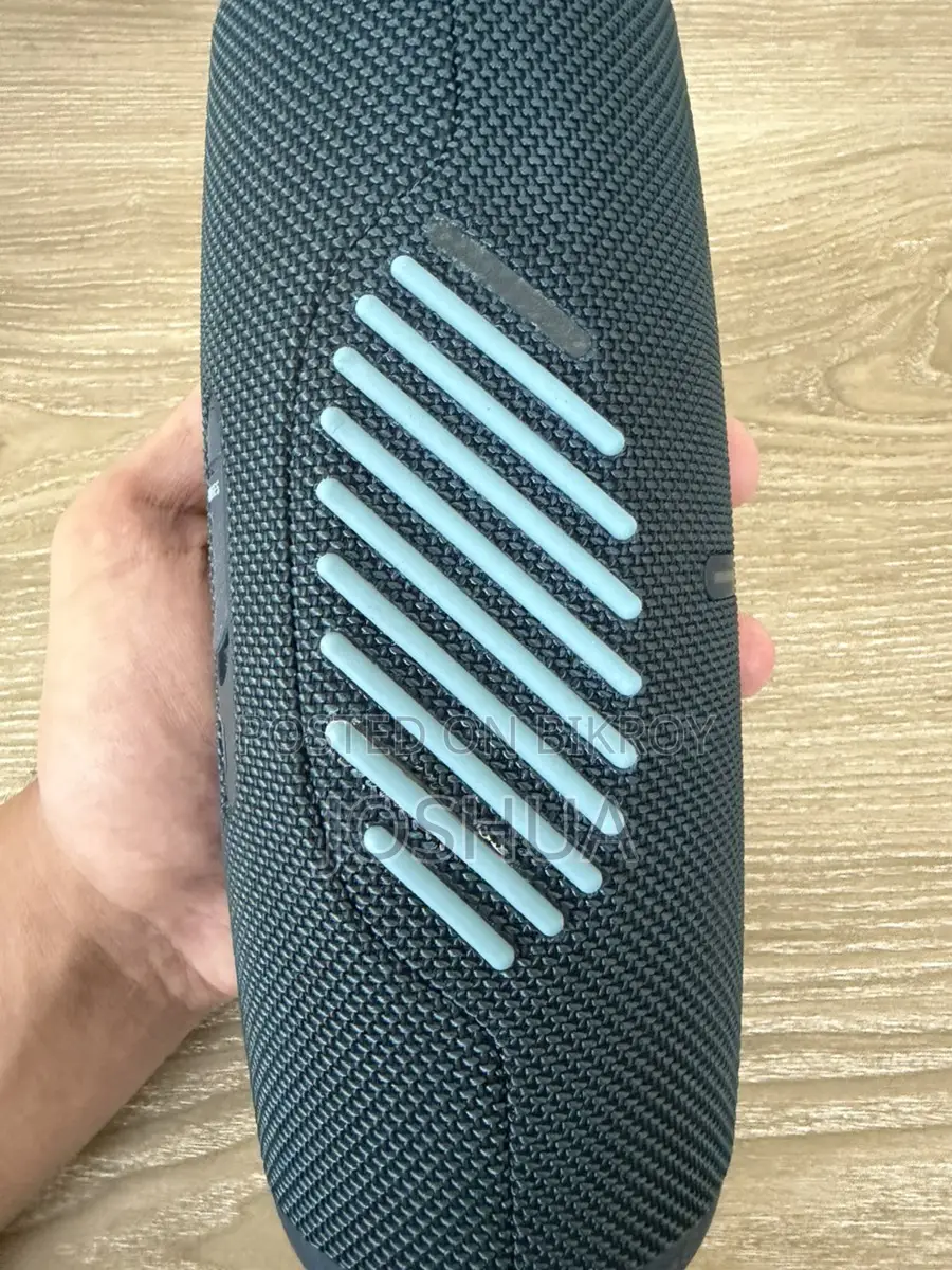 JBL Charge 5