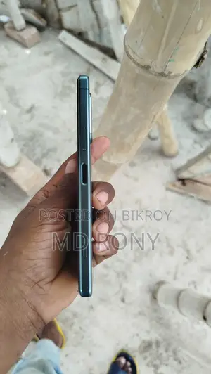 Sony Xperia 5 (Used)