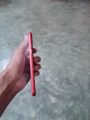 Apple iPhone 11 . (Used)
