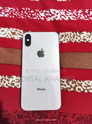 Apple iPhone XS (Used)