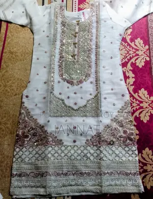 New dress for sale
