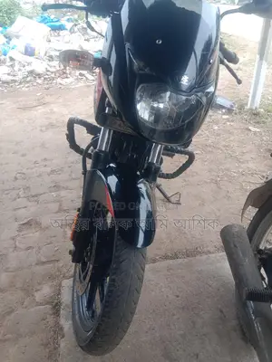 Bajaj Pulsar 150 . 2022