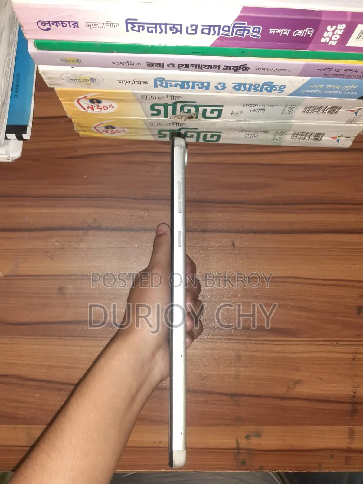 Walton Walpad 8g. Used. You can check it out. Price: Only 3999 BDT