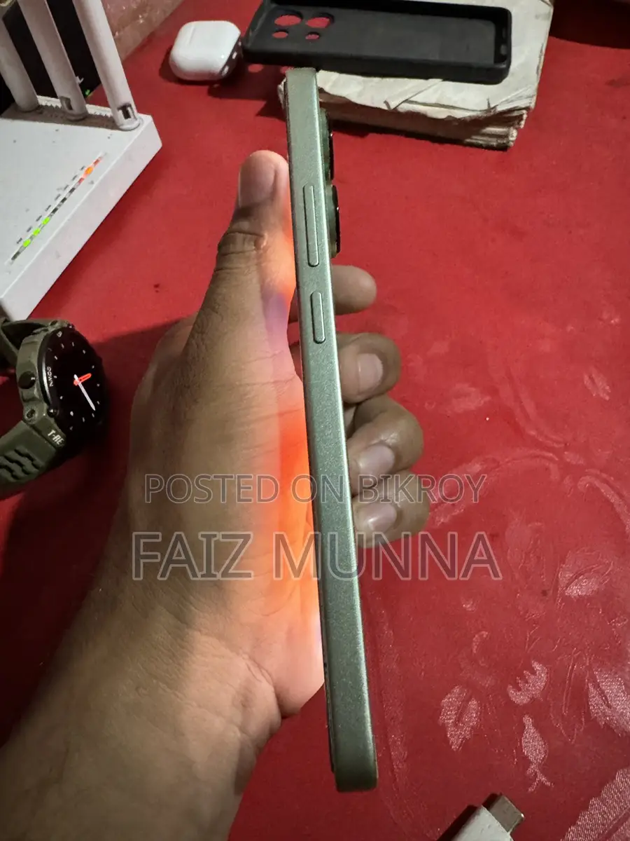 Xiaomi Redmi Note 13 . (Used)