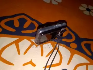 Samsung ES65 Digital Camera