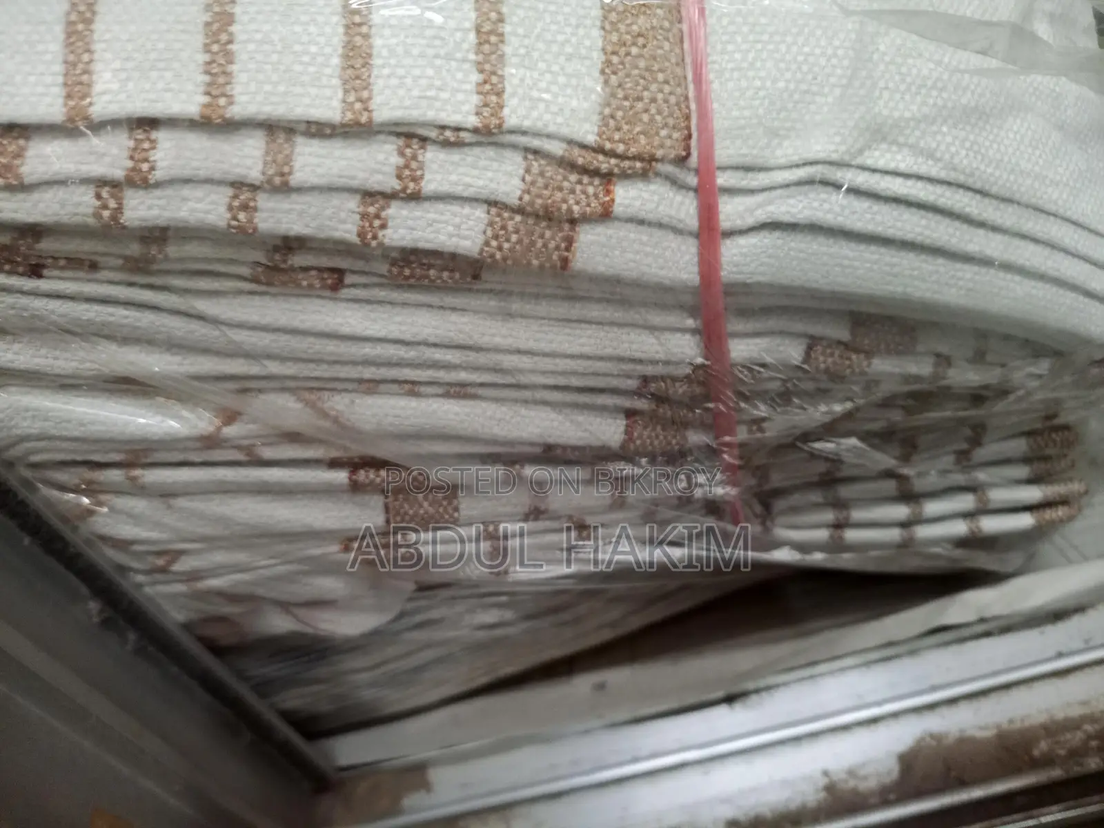 পর্দা সেল হবে