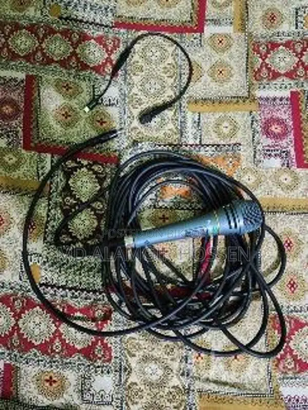 A high-quality microphone