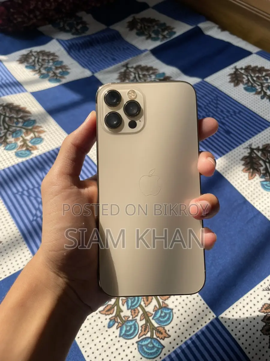 Apple iPhone 12 Pro . (Used)