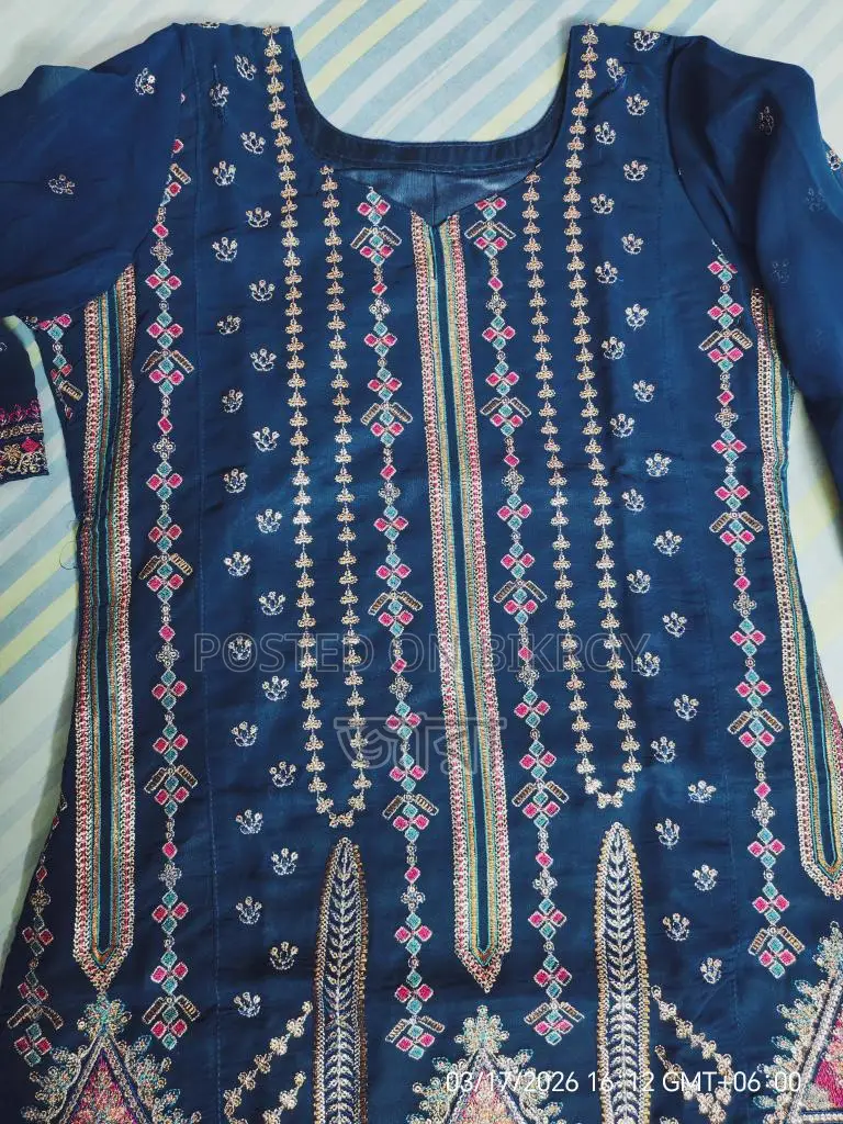 Pakistani Three-Piece Suit