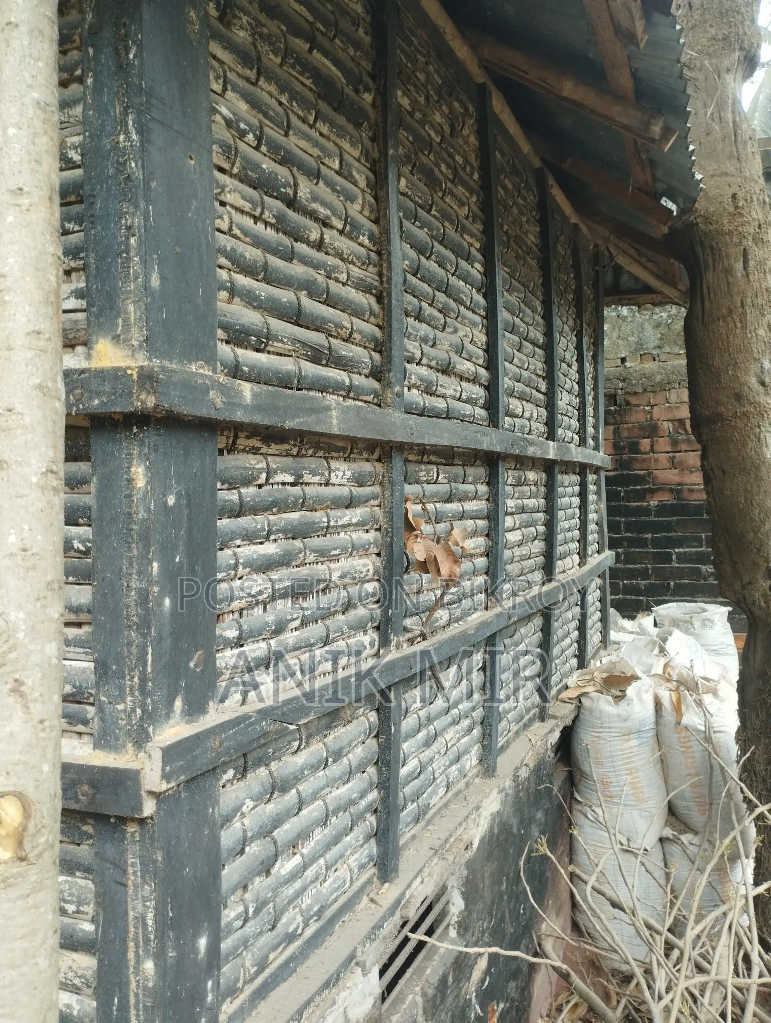 Grain Storage Bin (Dhaner Gola)