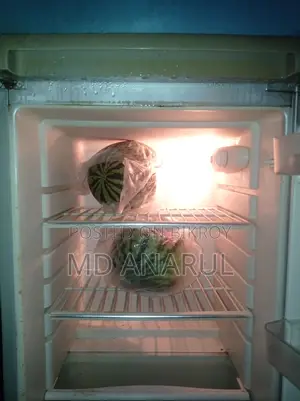 Second-hand Running Fridge