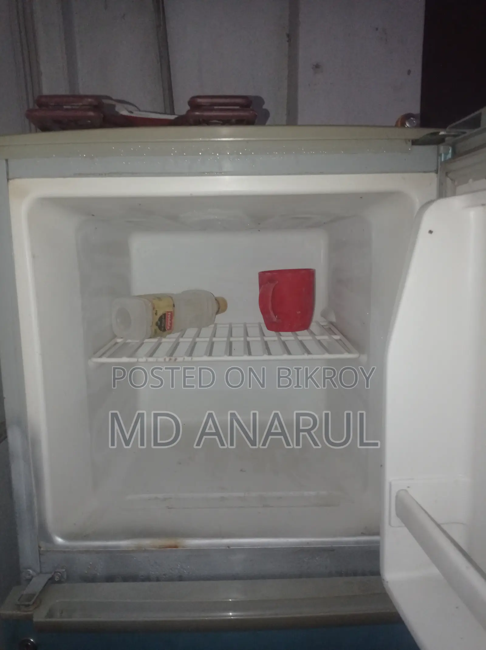 Second-hand Running Fridge