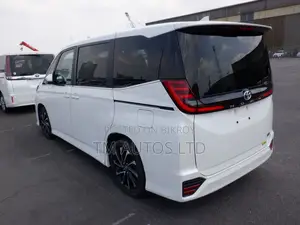 Toyota Noah S-Z PKG 4.0 PEARL 2022